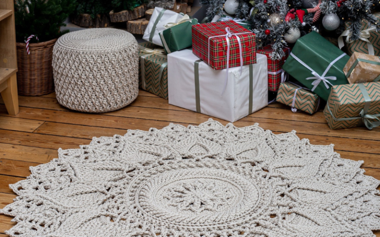 Creating a Cozy Christmas Ambiance with Crochet Decor